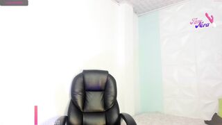 annagh_ - [Chaturbate] Naughty licking Mom