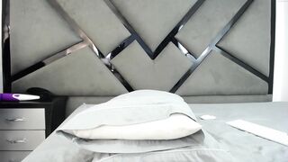 charlieytracy - [Chaturbate] Webcam Surprise Rubbing Pussy