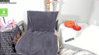 classy4uuuu_05112020_1905_female_chaturbate.mp4 Video  728 Seconds