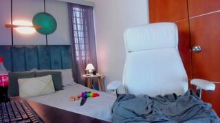 athenearusell Video  326 Seconds