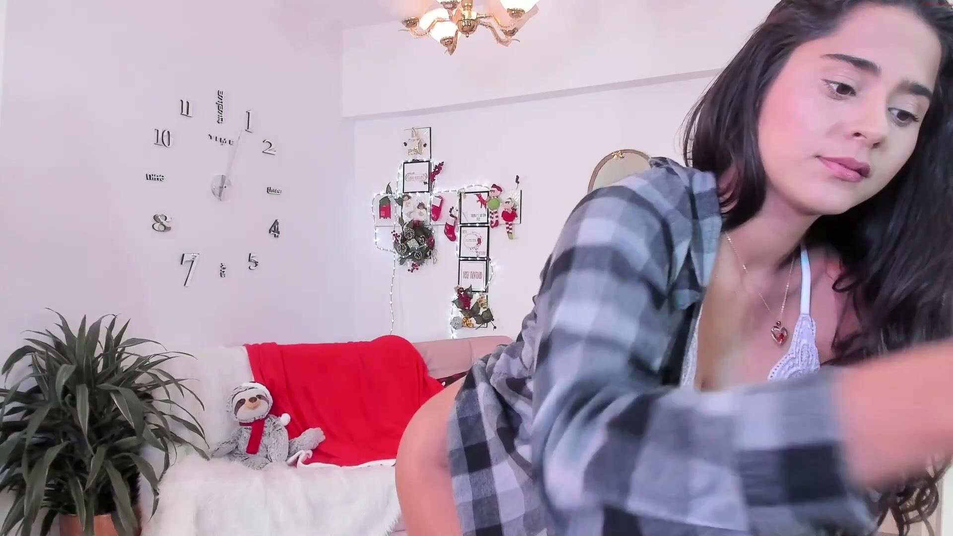paola_arias Video 270 Seconds