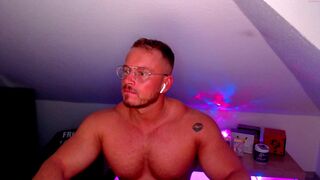 flexxxcouple Video  524 Seconds