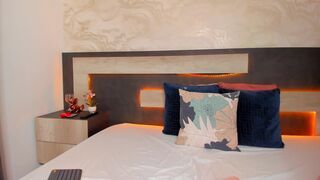 emy_sheron Video  973 Seconds