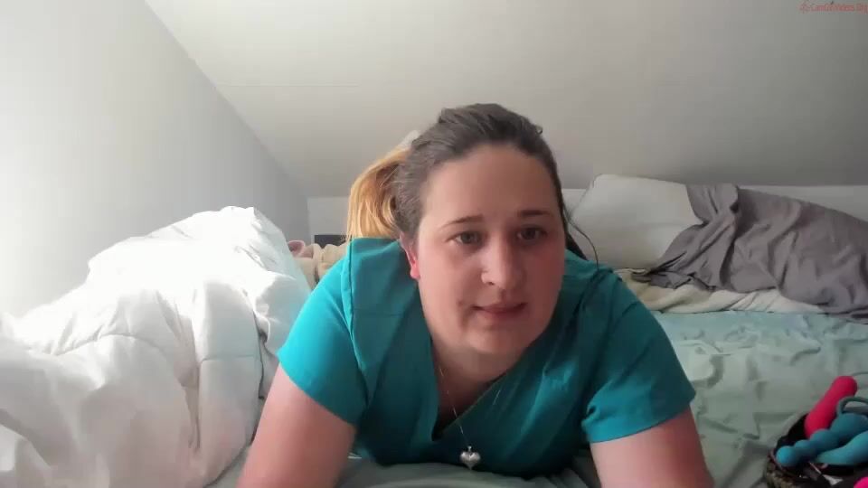 yournewfavoritecamgirl Video 300 Seconds