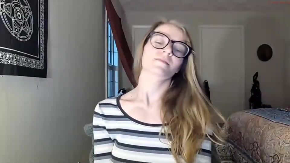 420blazescarlett Video 687 Seconds
