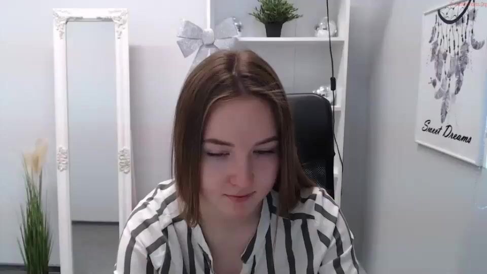 uli_iu Video 964 Seconds