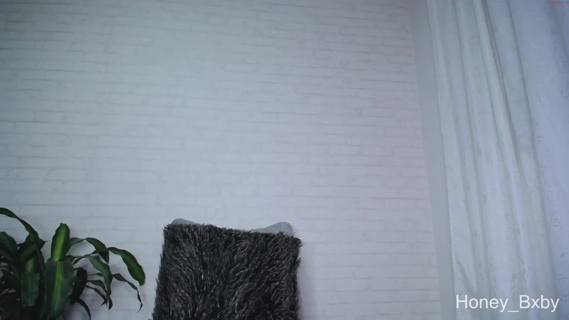 honey_bxby Video 235 Seconds