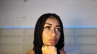 vale_riazco Video  1215 Seconds