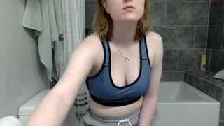 footprincesselizaem Video  219 Seconds