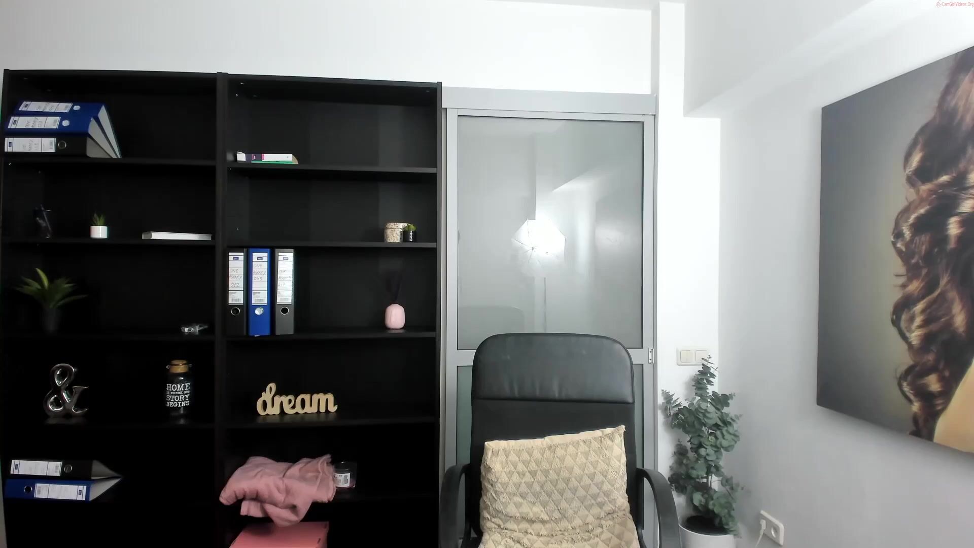 miss_annelise Video 273 Seconds